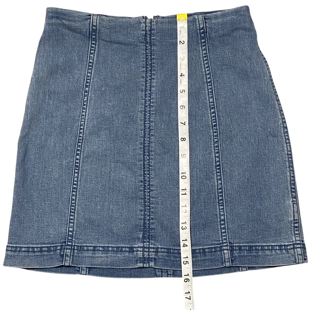 Free People Denim Mini Skirt Medium Wash Blue A-Line Seamed Size 4 - Picture 4 of 6